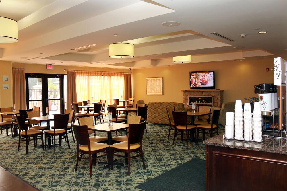 Holiday Inn Express Hotel & Suites Perry, An Ihg Hotel Екстериор снимка