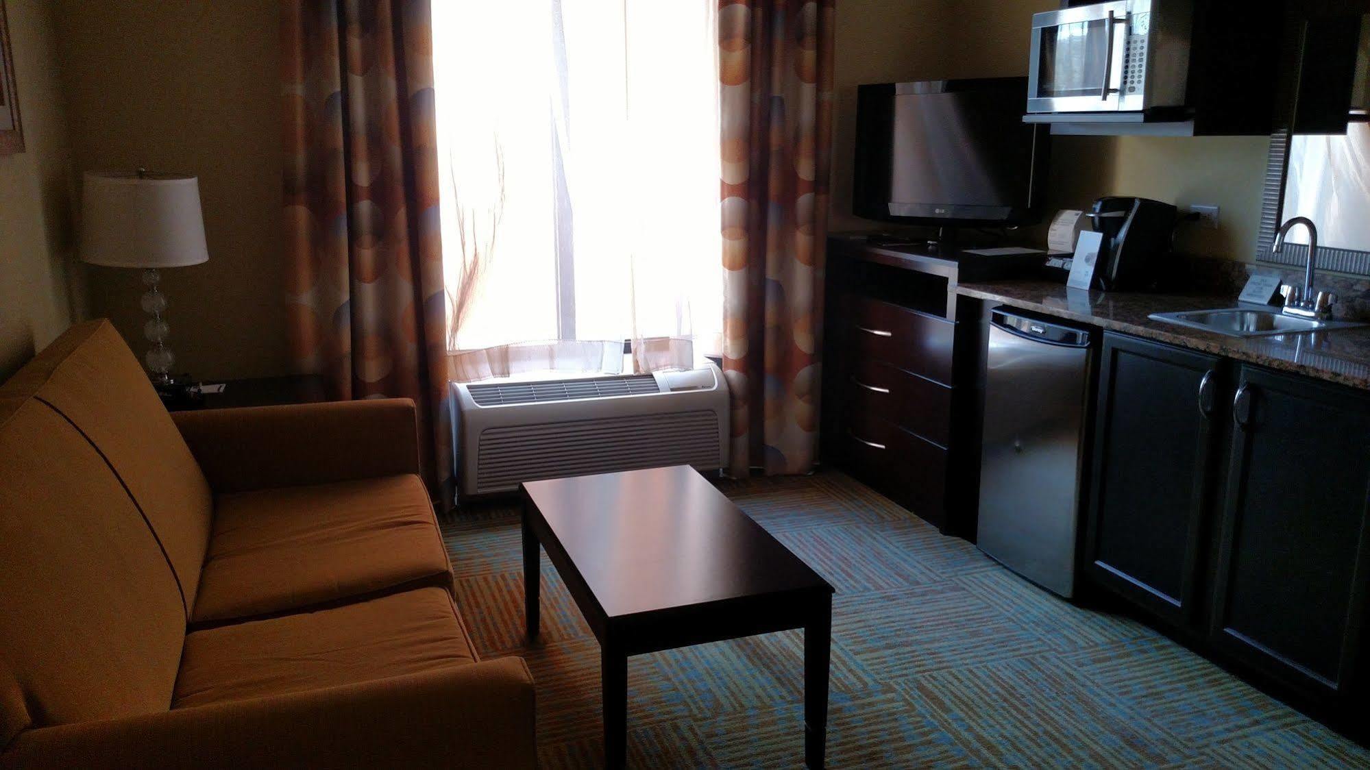 Holiday Inn Express Hotel & Suites Perry, An Ihg Hotel Екстериор снимка